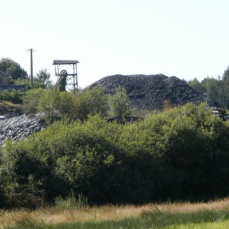 Vallee Des Ardoisieres Mael-Carhaix Exterior foto